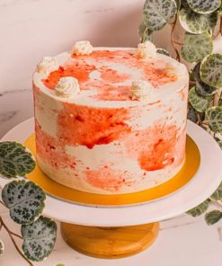 6″ Strawberries and Cream Cake