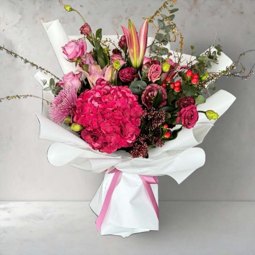 Blush Majesty Ultra Premium and Giant Bouquet - Image 2
