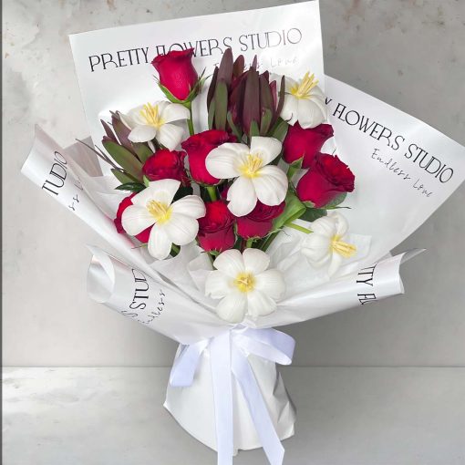 Bountiful Bliss Ultra Premium and Giant Bouquet - Image 4