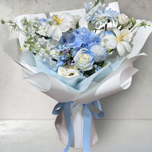 Bountiful Bliss Ultra Premium and Giant Bouquet - Image 5