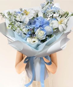 Exquisite Embrace Ultra Premium and Giant Bouquet
