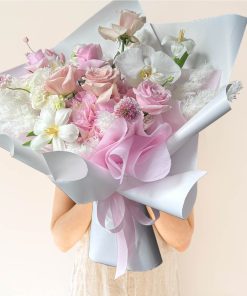 Regal Blessings Ultra Premium and Giant Bouquet