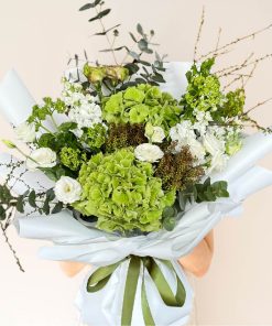 Verdant Vogue Ultra Premium and Giant Bouquet