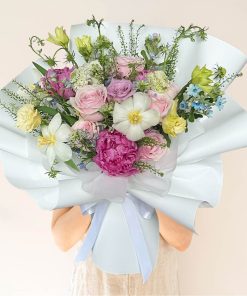 Vibrant Victory Ultra Premium and Giant Bouquet