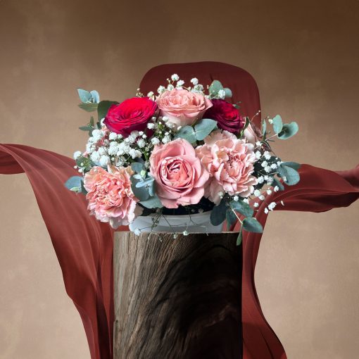 Burgundy and Gold Themed: Gilded Elegance Centrepiece