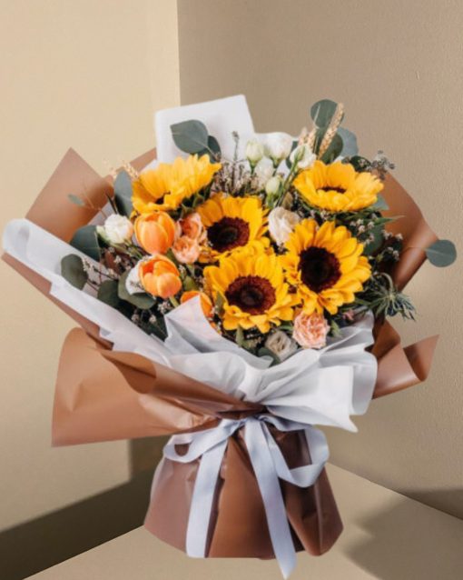 Gold Brilliance Bouquet