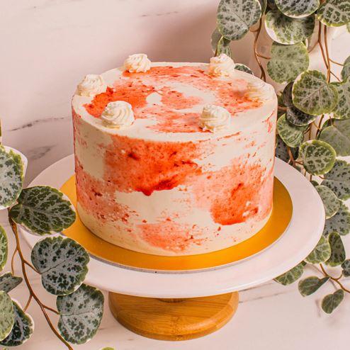6″ Strawberries and Cream Cake